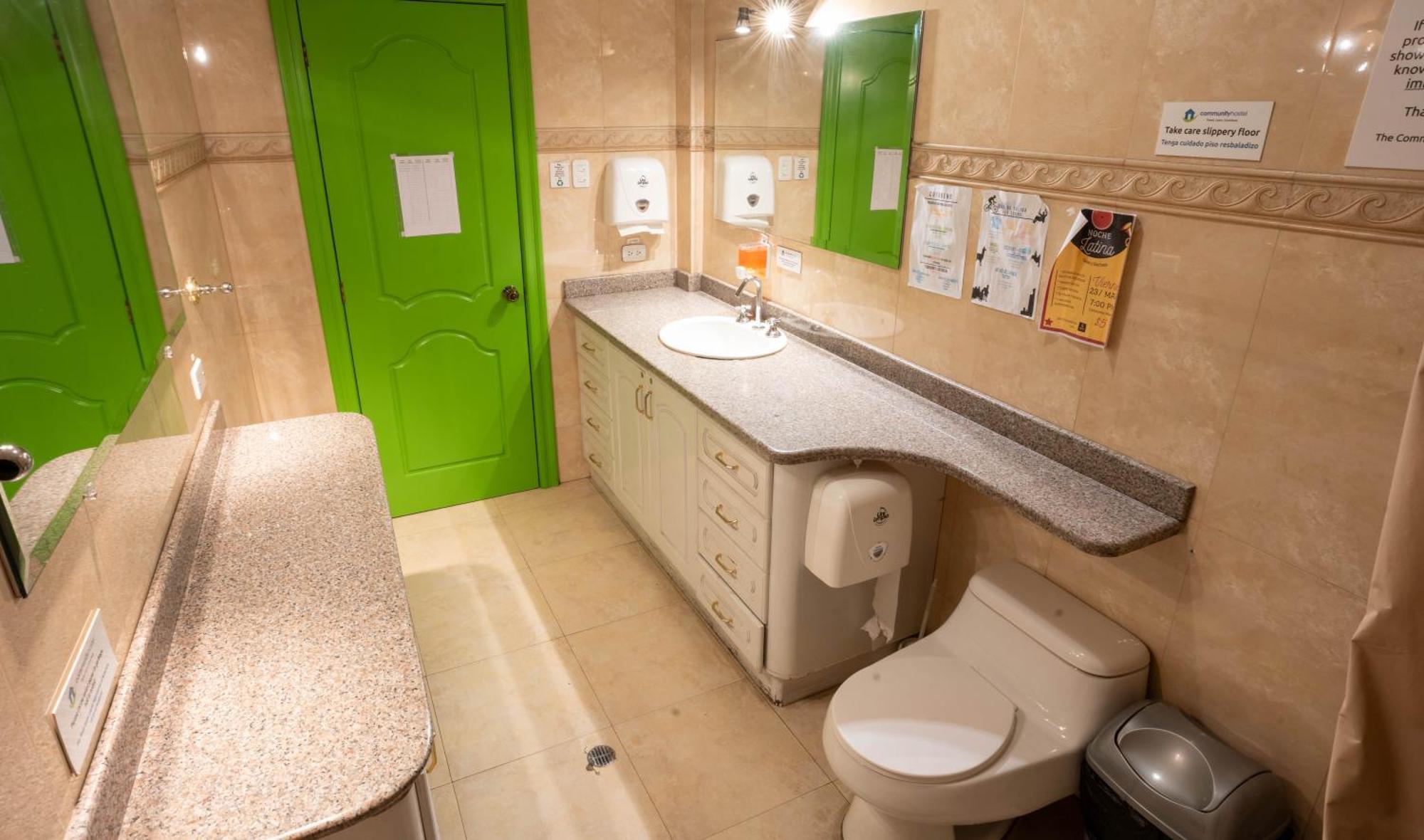 Community Hostel كويتو المظهر الخارجي الصورة